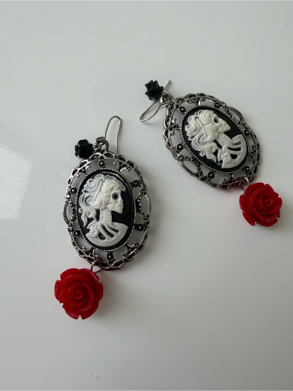 Gothic vampire dark romantic cameo earrings -new